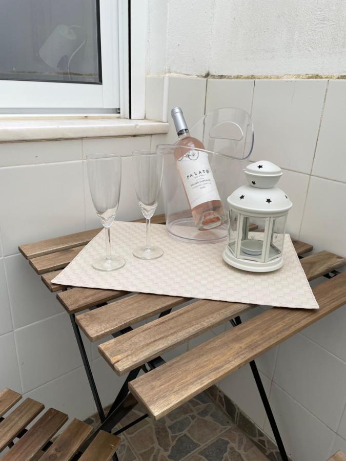 Apartamento Janelas Verdes 37